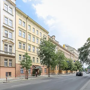 Club 3*, Praga Repubblica Ceca